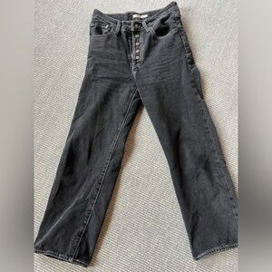 Levi’s black with white stitch snap fly ribcage straight ankle